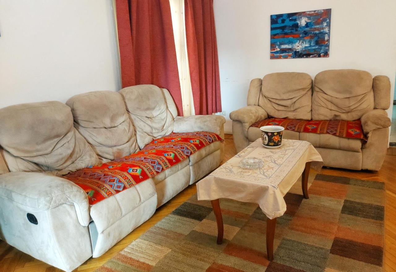 Jessy Lovely Apartment In Heliopolis Kairo Eksteriør billede